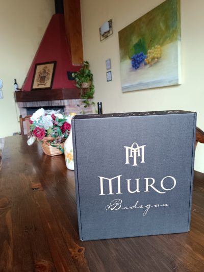 Pack especial 2 - Lote de 3 vinos . Crianza muro , Blanco madurado y Reserva Muro. - Imagen 2